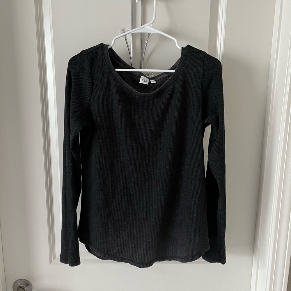 Gap shirt
